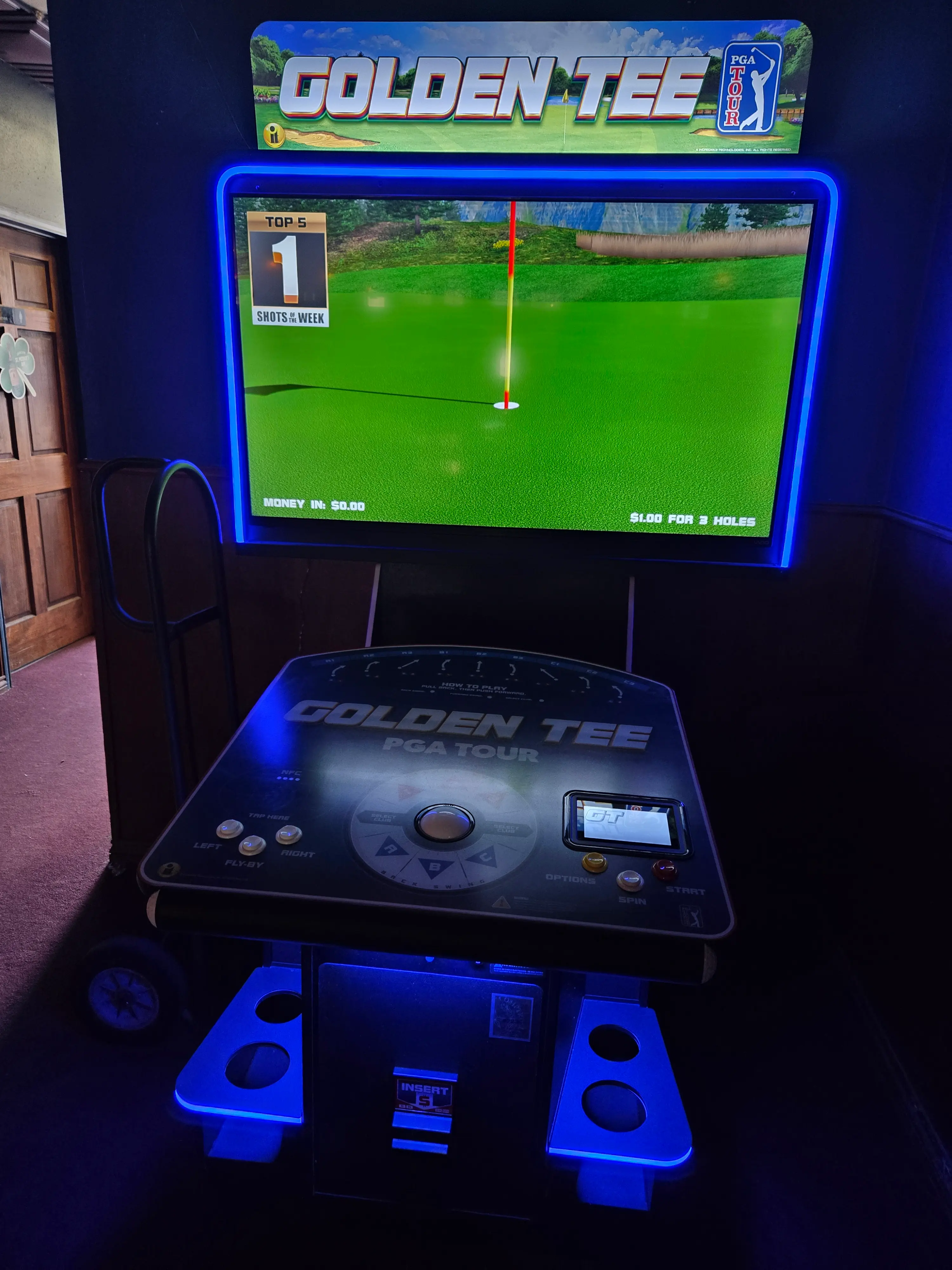 Golden Tee machine at Malone's Pub in Downtown Fort Worth